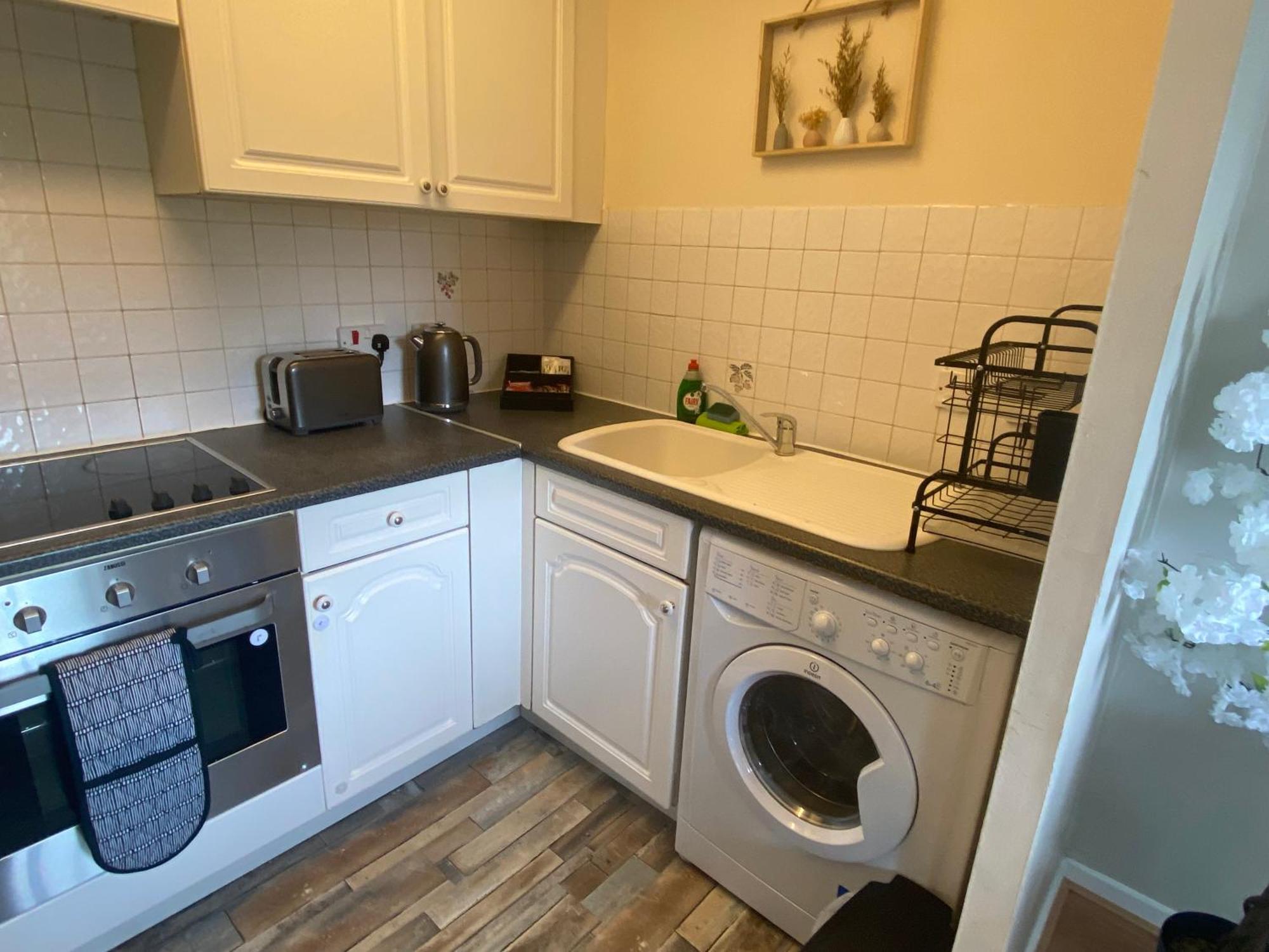 Lovely 2 Dbl Bed Apartment Near Heaton Park And North Manchester Hospital With Parking Extérieur photo